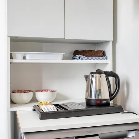 Private In A Traditional With Shared Roof Terrace And Jacuzzi Goblu Апартаменты