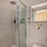 Private In A Traditional With Shared Roof Terrace And Jacuzzi Goblu *