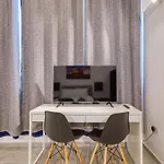 Apartment Private In A Traditional With Shared Roof Terrace And Jacuzzi Goblu