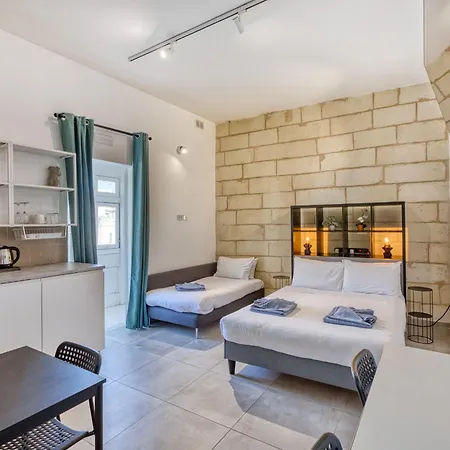 Apartment Private In A Traditional With Shared Roof Terrace And Jacuzzi Goblu