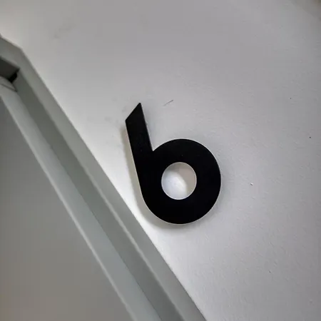 Private In A Traditional With Shared Roof Terrace And Jacuzzi Goblu