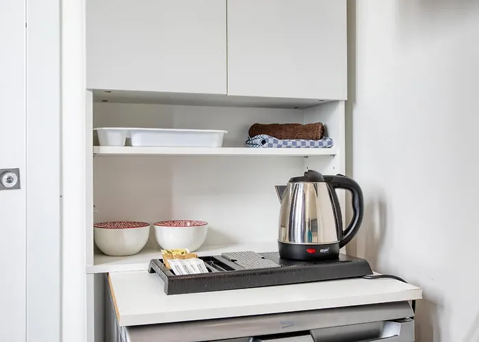 Private In A Traditional With Shared Roof Terrace And Jacuzzi Goblu Appartamento